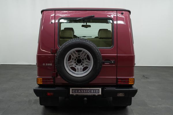 Mercedes-Benz 320 GE (W463)