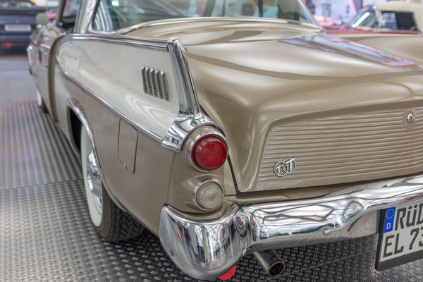 Studebaker Golden Hawk