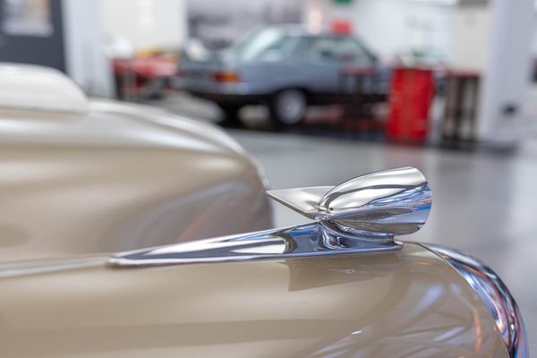 Studebaker Golden Hawk