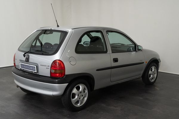 Opel Corsa 1.2 16V Edition 2000