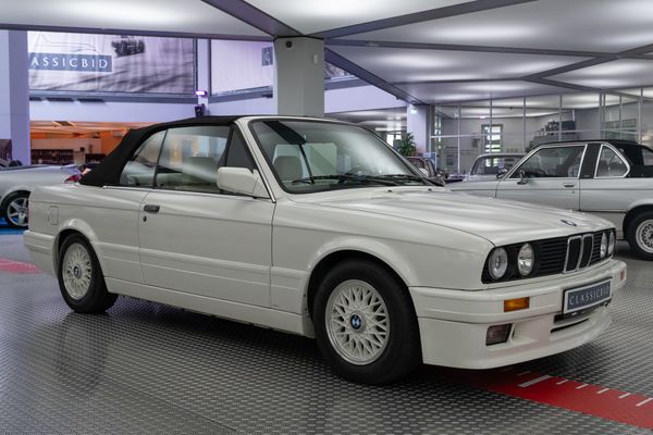 BMW 325iA Cabrio