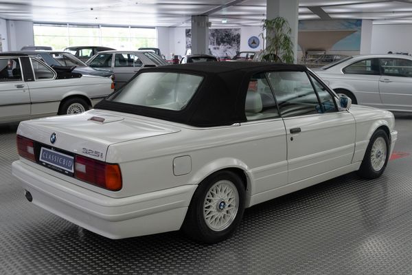 BMW 325iA Cabrio