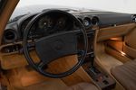 Mercedes-Benz 560 SL (R107)