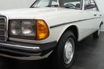 Mercedes-Benz 200 (W123)