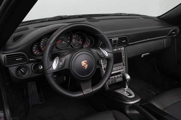 Porsche 911 Carrera Cabriolet (997)