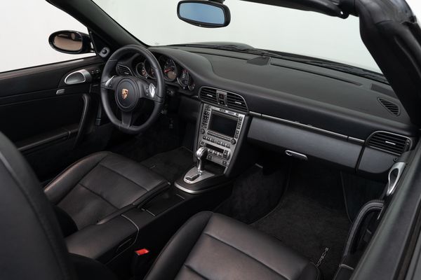 Porsche 911 Carrera Cabriolet (997)