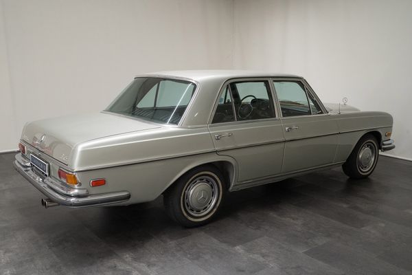 Mercedes-Benz 280 SE / 9 3.5 (W111)