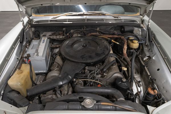 Mercedes-Benz 280 SE / 9 3.5 (W111)