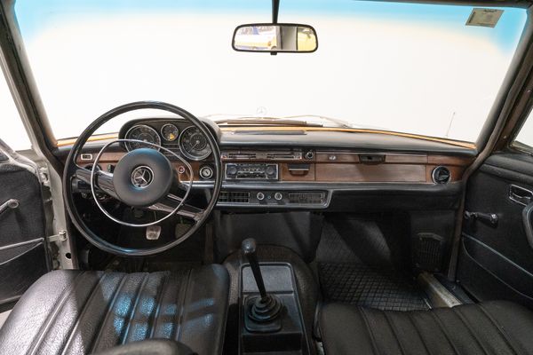 Mercedes-Benz 280 SE / 9 3.5 (W111)