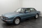 Jaguar XJ8