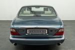 Jaguar XJ8
