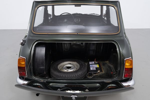 Leyland Mini 850/2