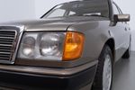 Mercedes-Benz E 260 Automatik