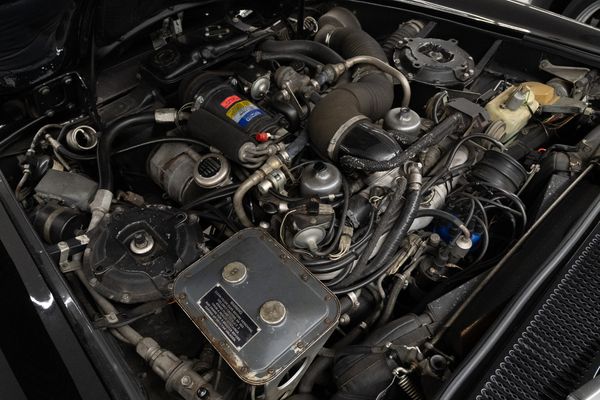 Rolls Royce Corniche (LHD)
