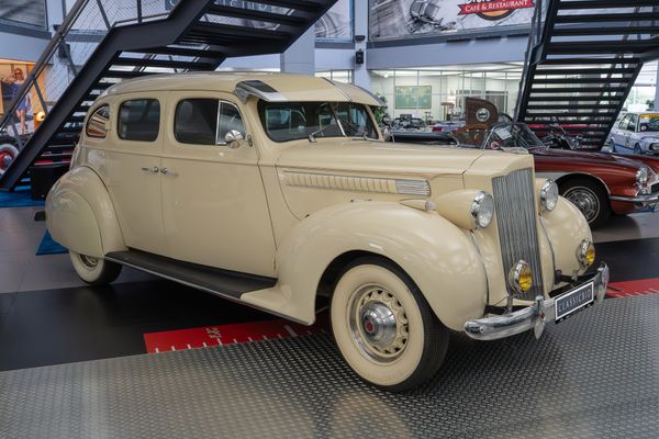 Packard Six (1700) Touring Sedan