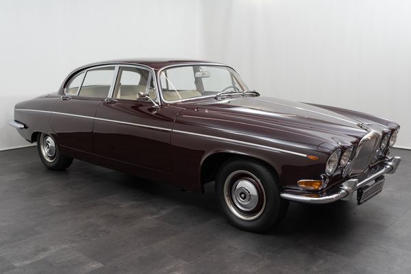 Jaguar 420G (LHD)