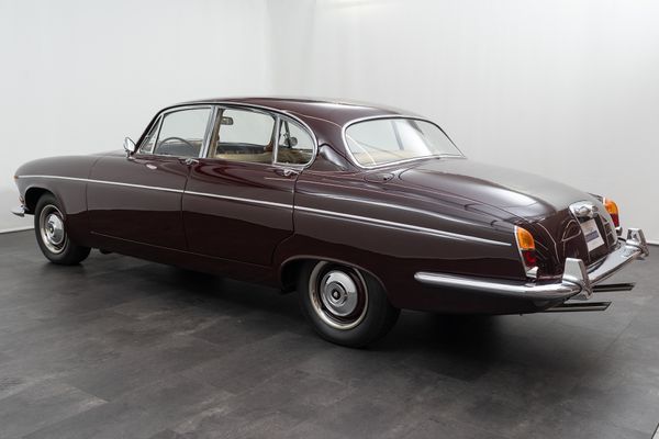 Jaguar 420G (LHD)