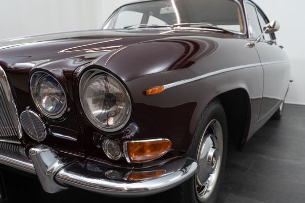 Jaguar 420G (LHD)