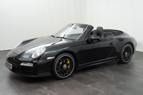 Porsche 911 Carrera GTS