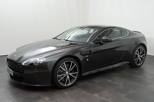 Aston Martin V8 Vantage S