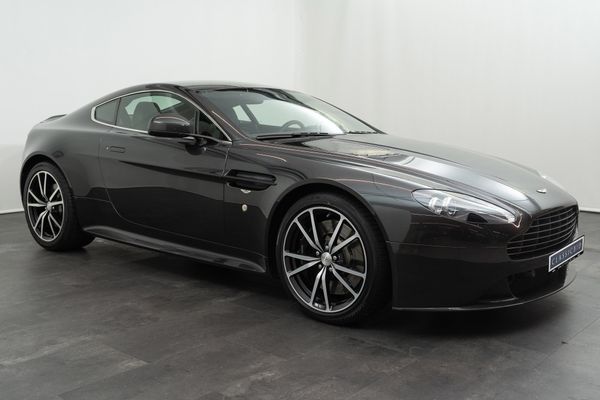 Aston Martin V8 Vantage S