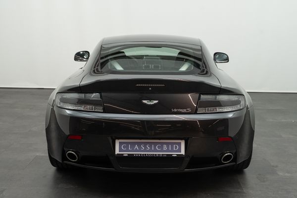 Aston Martin V8 Vantage S