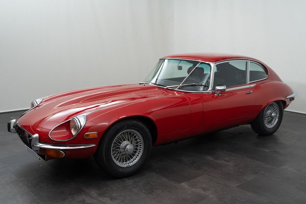 Jaguar E-Type Serie III V12 (LHD)