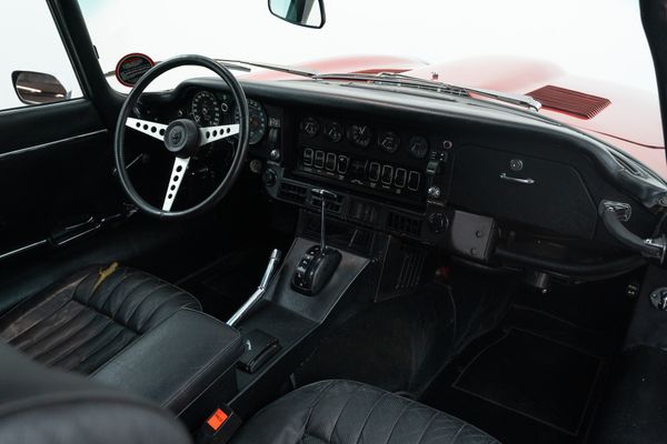 Jaguar E-Type Serie III V12 (LHD)