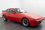 Porsche 944