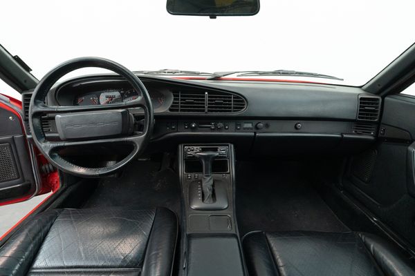 Porsche 944