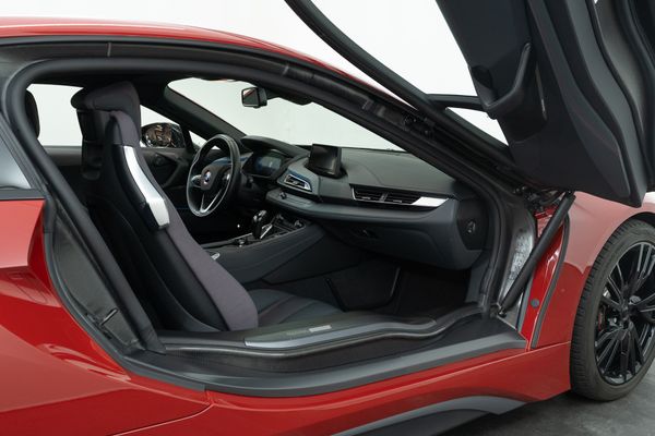 BMW i8