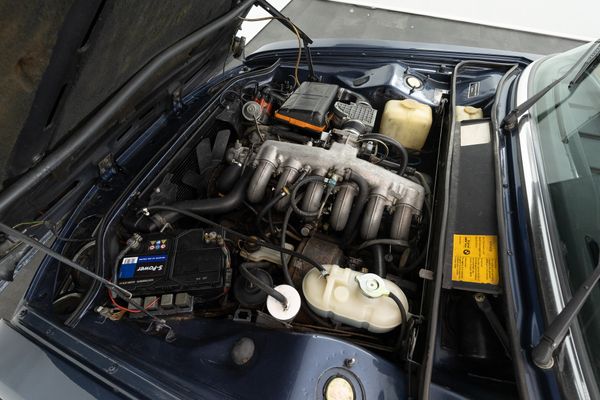 BMW 3.3 LI (E3) Automatic