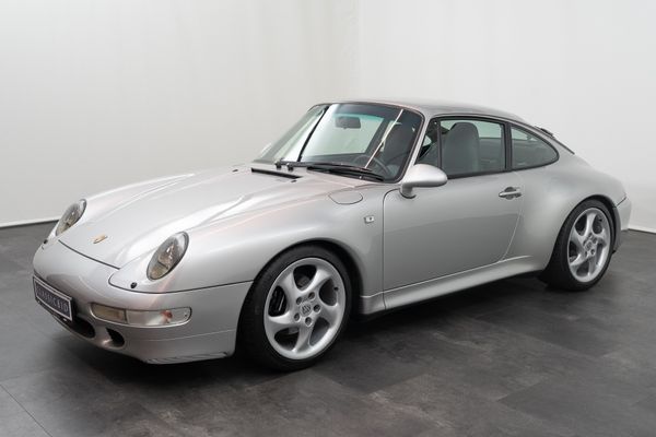 Porsche 911 Carrera S (993)