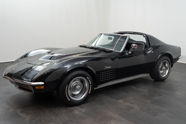 Chevrolet Corvette (C3) Stingray