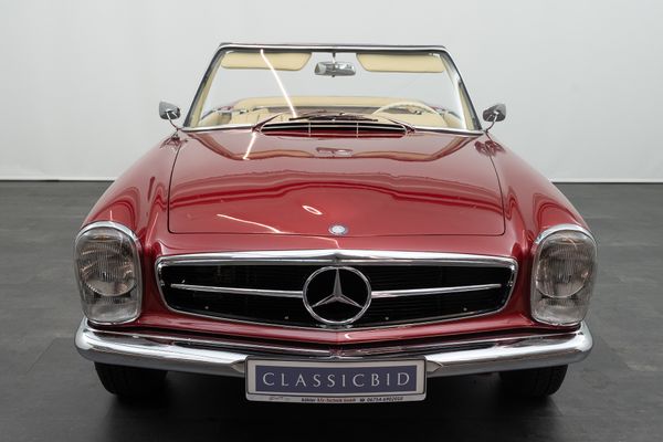 Mercedes-Benz 230 SL Pagode (W113)