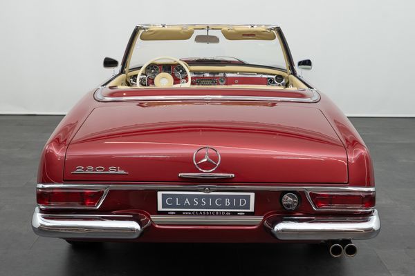 Mercedes-Benz 230 SL Pagode (W113)
