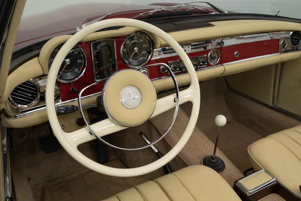 Mercedes-Benz 230 SL Pagode (W113)