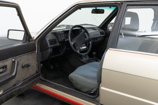 Audi 90