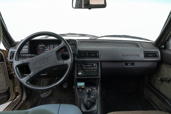 Audi 90