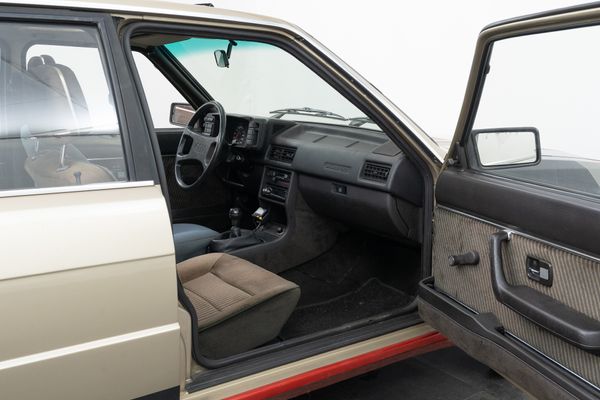 Audi 90