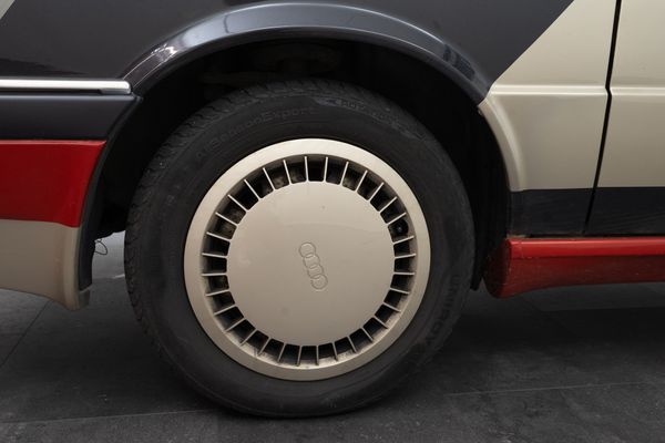 Audi 90