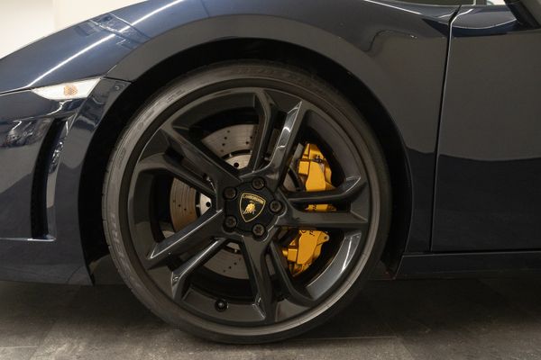 Lamborghini Gallardo LP550-2 Spyder