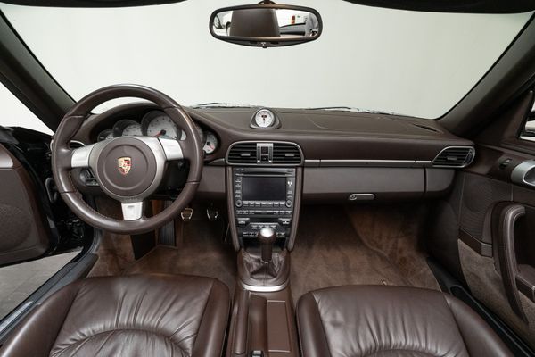 Porsche 911 Carrera 4S Cabriolet (997)