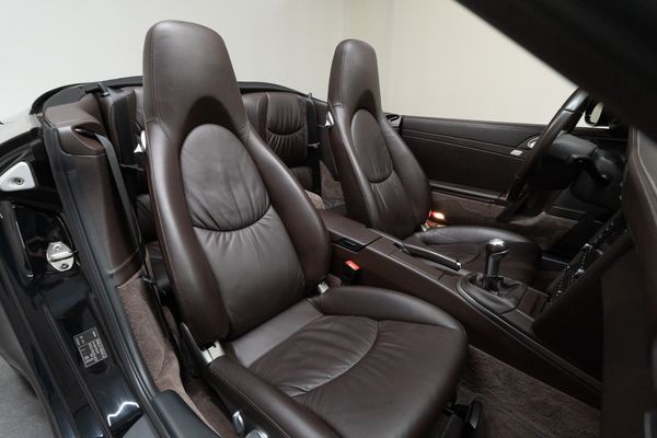 Porsche 911 Carrera 4S Cabriolet (997)