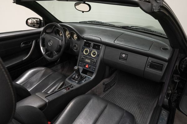 Mercedes-Benz SLK 200