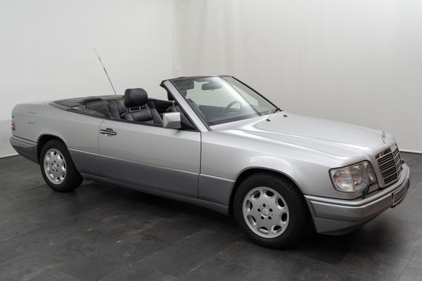 Mercedes-Benz E 320 Cabriolet (R129)