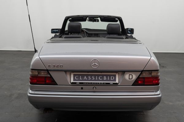 Mercedes-Benz E 320 Cabriolet (R129)