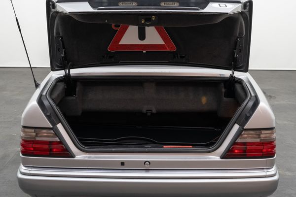 Mercedes-Benz E 320 Cabriolet (R129)