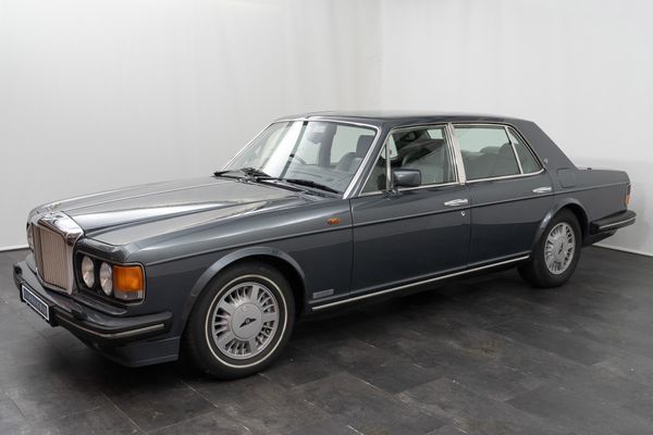 Bentley Brooklands (RHD) Bentley Brooklands (RHD)