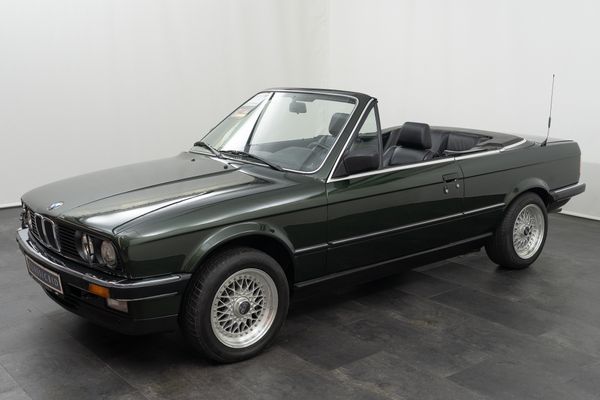BMW 325iA Cabriolet BMW 325iA Cabriolet